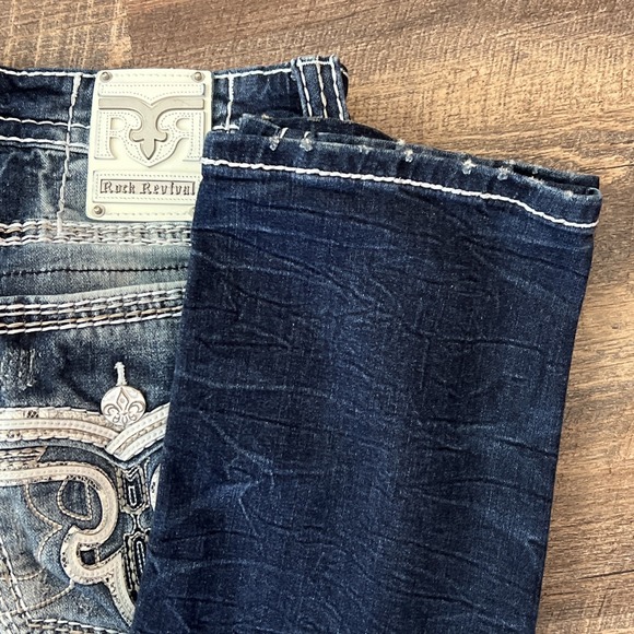 Rock Revival Zinfandel Straight Jeans Mens 36X31* Blue Whiskering Fading Stretch - Picture 5 of 13